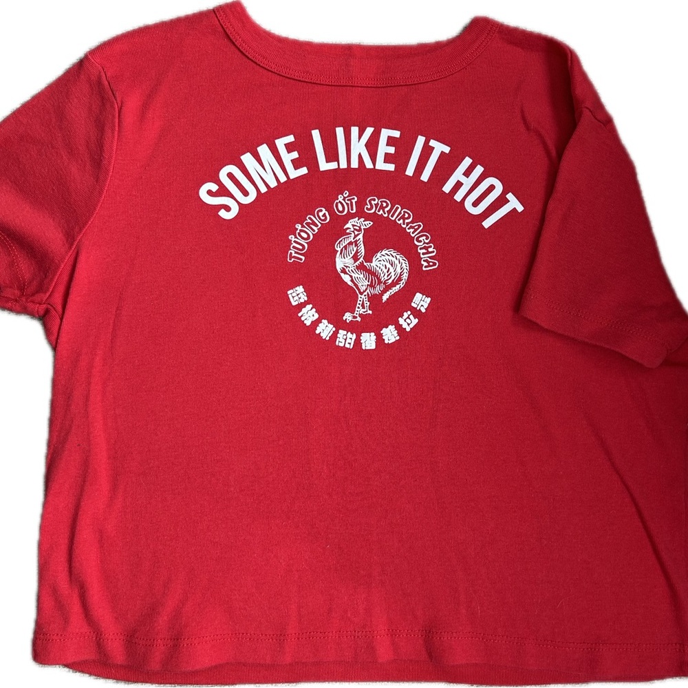 MAD Engine Red 'Some Like It Hot' Juniors Crop T-Shirt